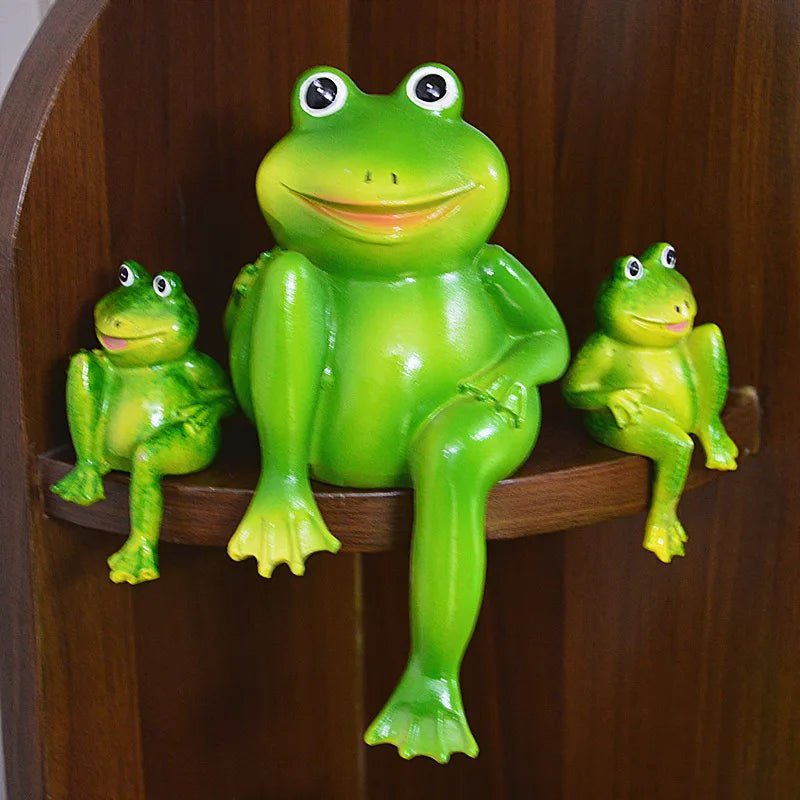 2pcs/Set Cute Resin Sitting Frogs Statue Outdoor Garden Store Decorative Frog Sculpture For Home Desk Garden Decor Ornament