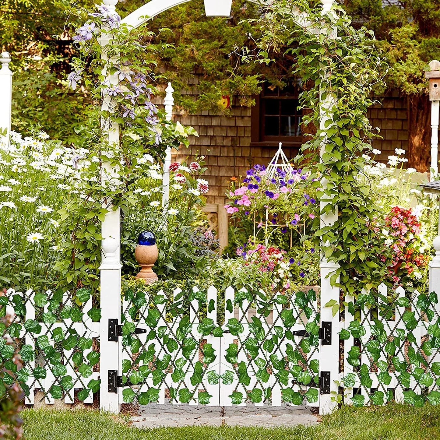 Simulation Fence Telescopic Fence Fake Flowers Green Leaves Artificial Faux Ivy Leaves Wooden Fence for Garden Decor Buildings