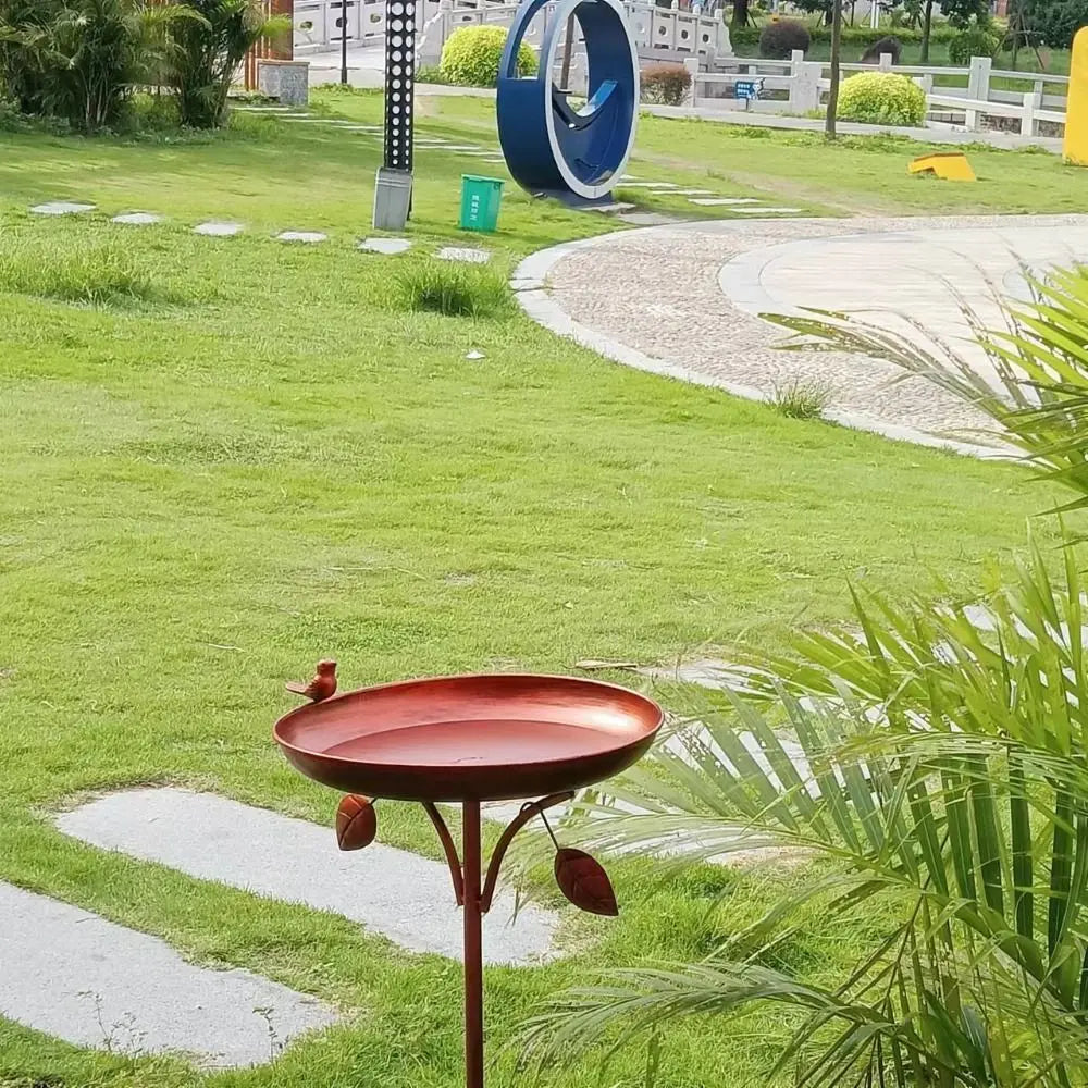 Garden Decor Iron Bird Feeder Plugin Large Capacity Convenient Bird Bathtub Durable Retro Bird Feeding Dish Container