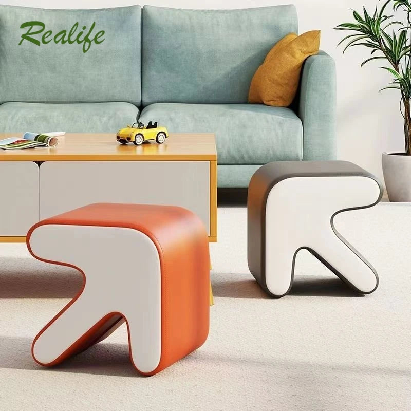 Realife Nordic Fitting Room Arrow Small Stool For Home Use Shoe Changing Stool Entrance Living Room Sofa Side Creative Low Stool