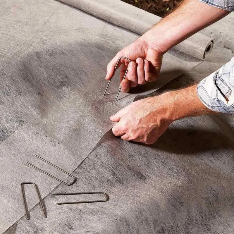 40PCS Garden Pegs U-shaped Ground Pegs Heavy Duty Metal Pins Spikes Ground Staple with 30pcs Buffer Washers for Securing Weed