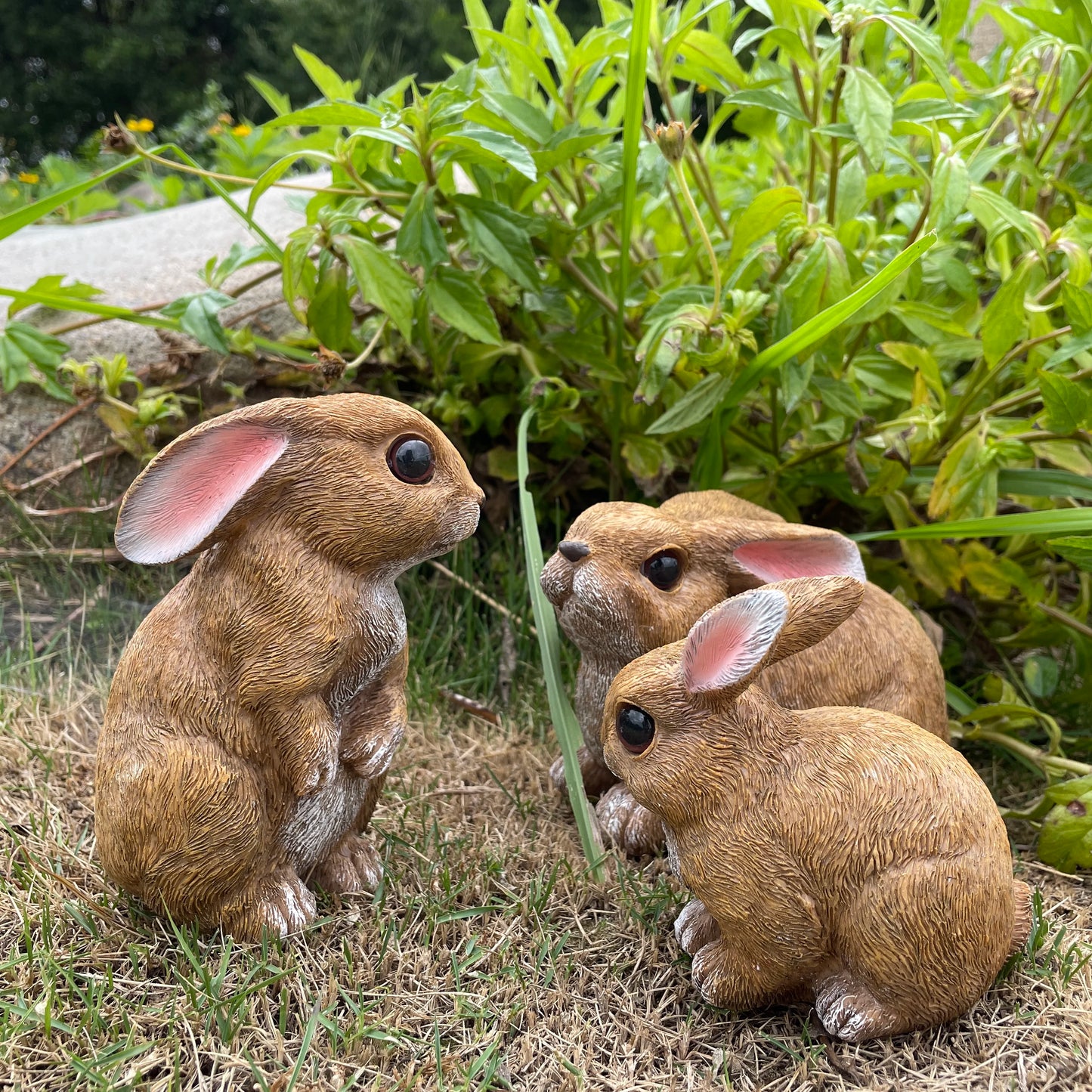 Bunny Decor Yard Decorations Outdoor Set of 3, Bunny Decorations for Home Garden Outdoor Statues, Easter Bunny Table Funny Garde