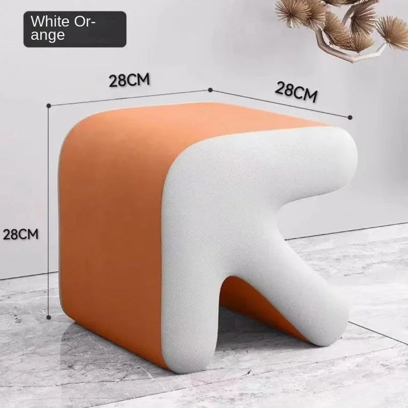 Realife Nordic Fitting Room Arrow Small Stool For Home Use Shoe Changing Stool Entrance Living Room Sofa Side Creative Low Stool