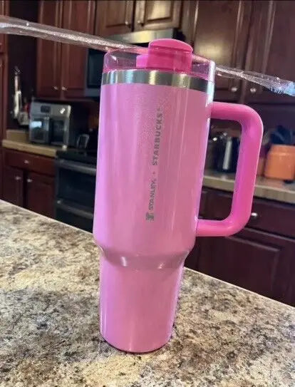 40 oz Stanley Quencher H2.0 Tumbler