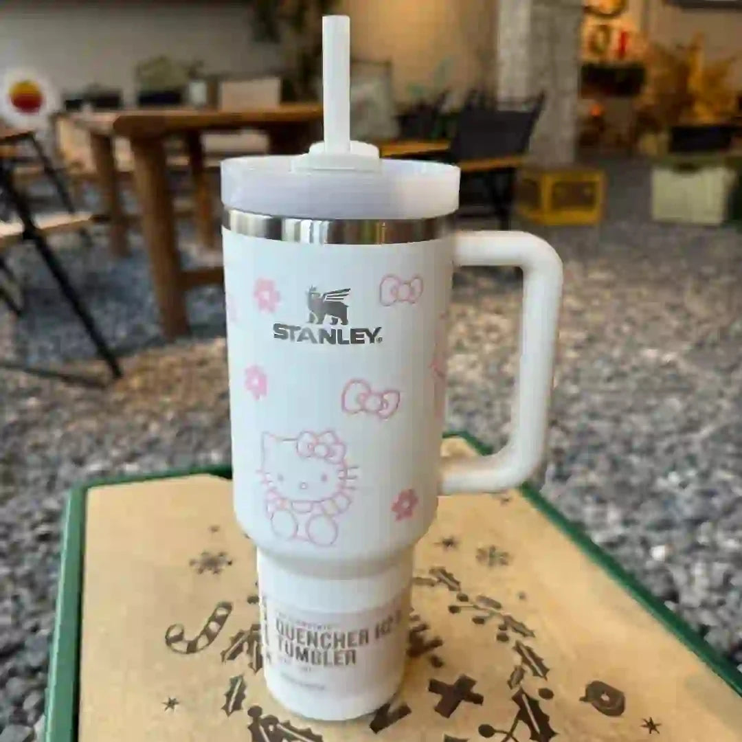40 oz Stanley Quencher H2.0 Tumbler