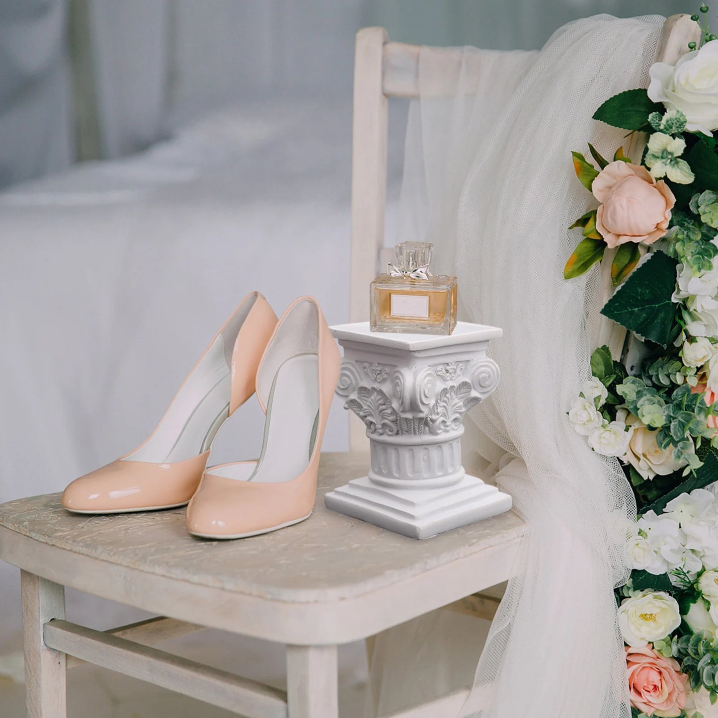 Nordic Roman Pillar Ornament