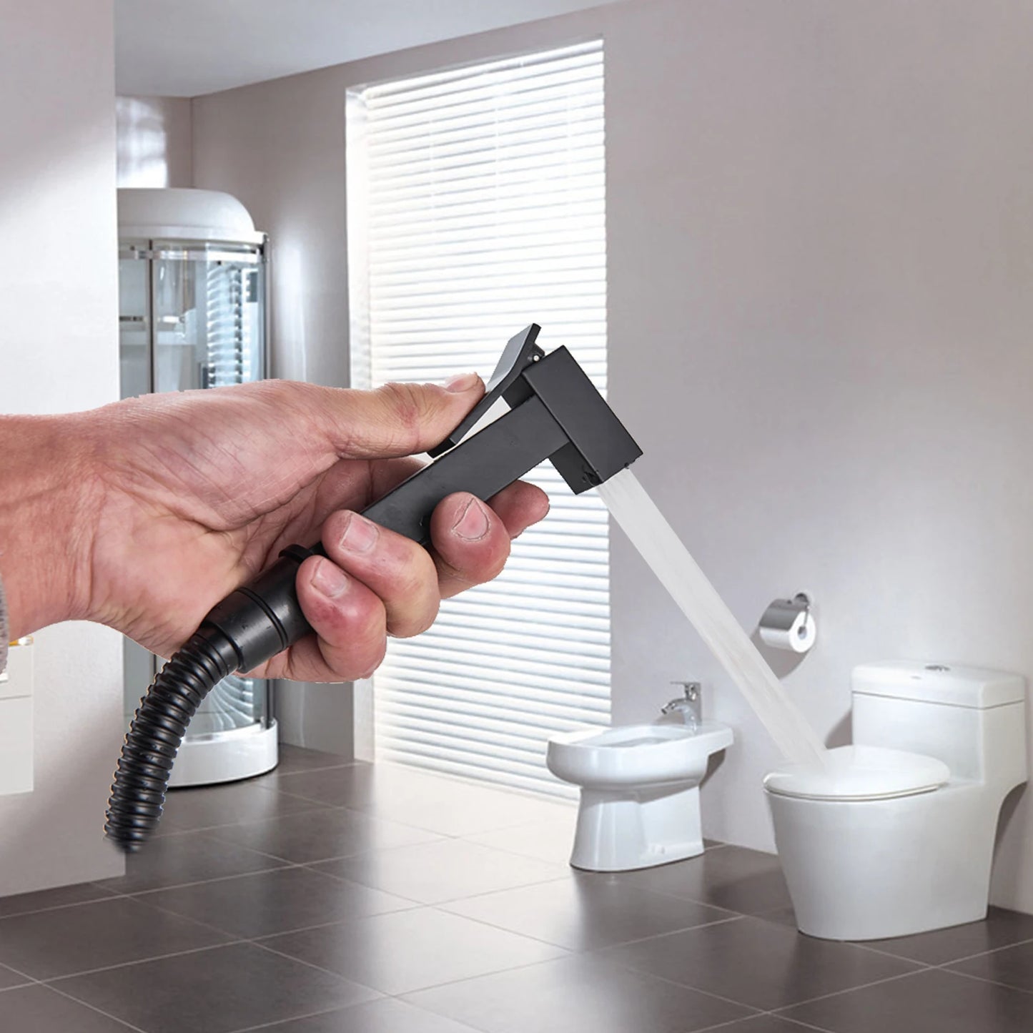 SHBSHAIMY Black Brass Bathroom Bidet Faucets High Pressure Sprayer Shower Tap Bidet Toilet Washer Hot and Cold Water Mixers