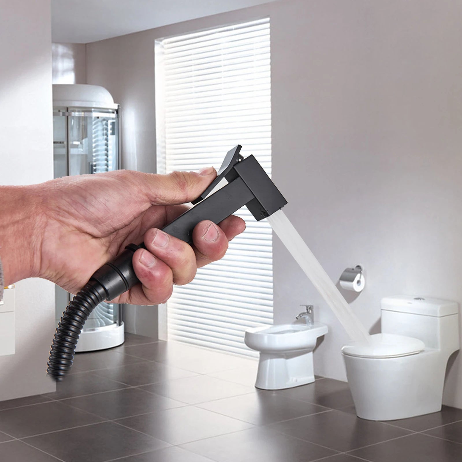 SHBSHAIMY Black Brass Bathroom Bidet Faucets High Pressure Sprayer Shower Tap Bidet Toilet Washer Hot and Cold Water Mixers