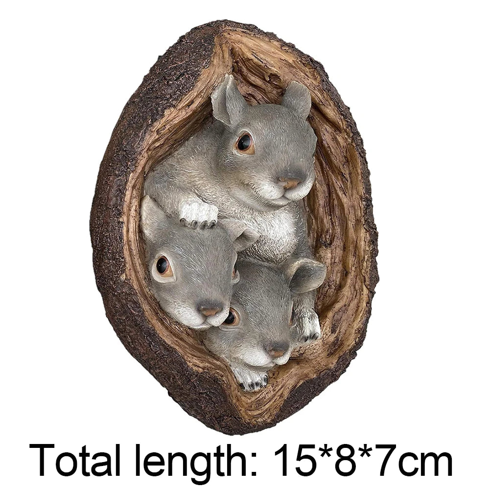 Squirrel Tree Hugger Yard Art Outdoor Tree Hole Statues Tree Face Decor Novelty Garden Decoration Outdoor Yard Art Sculpture