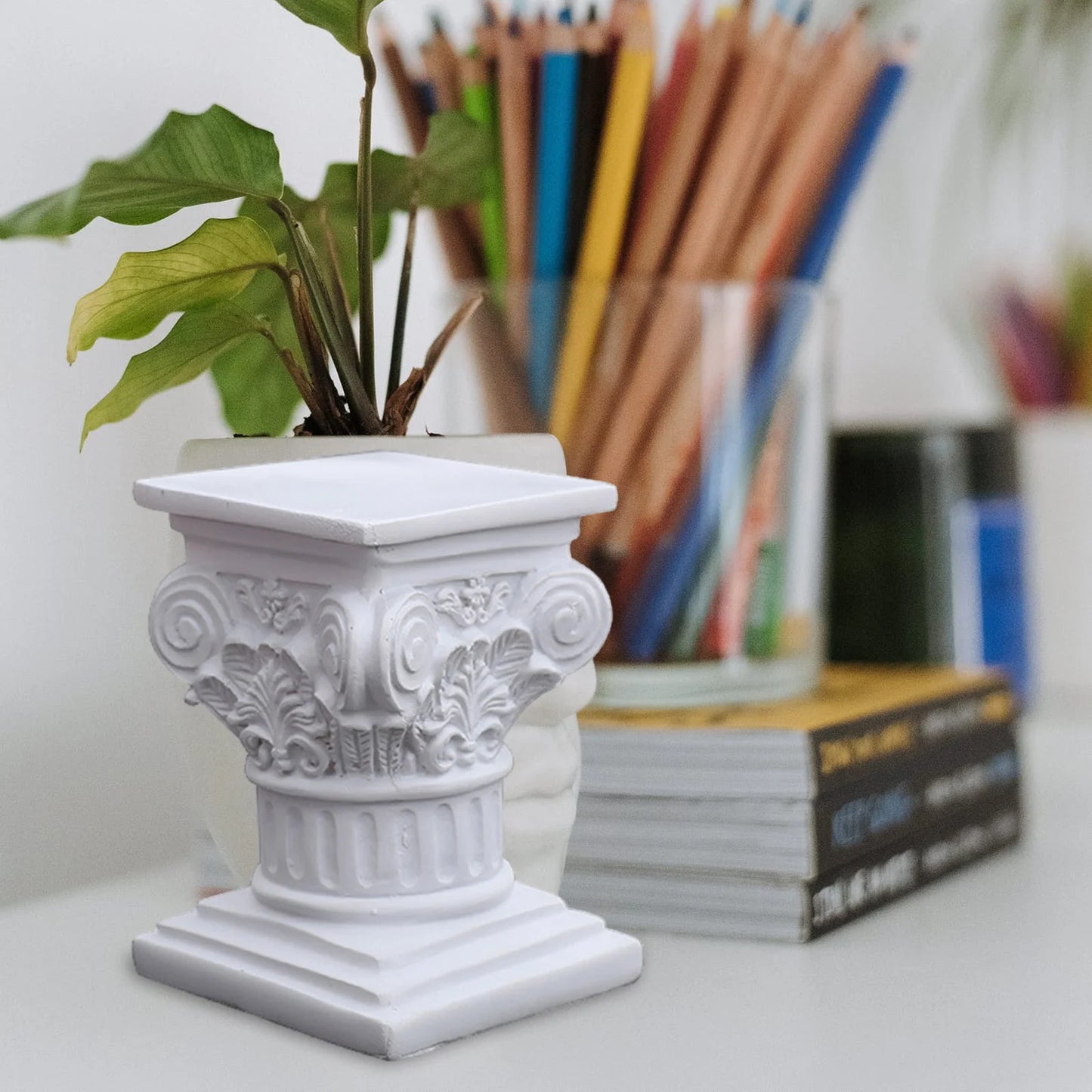 Nordic Roman Pillar Ornament