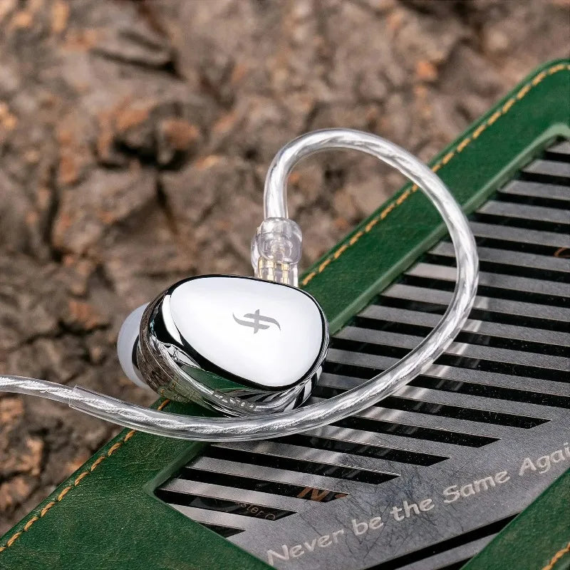 SIMGOT EA500 Dynamic Driver HIFI Earphones with Detachable Cable Audio Stereo