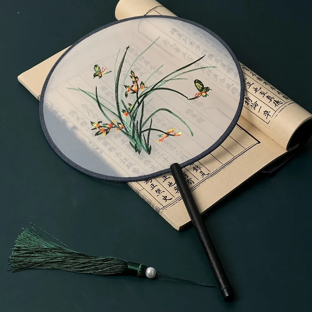 Chinese Ancient Style Round Fan Silk Embroidered Cheongsam Fan Dance Performance Photography Props Vintage Home Decor