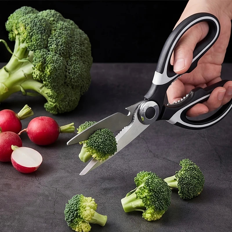 Stainless steel kitchen scissors with multi-functional chicken bone cutter are suitable for cooking, baking and meal preparation