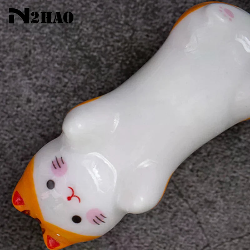 Cute Ceramic Japanese Groceries Crafts Kittens Ceramic Chopstick Racks Household Trinkets Kittens Rich Cat Lucky Cat