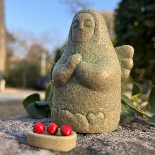 Praying Angel Statue, Goddess Hylia Statue, Resin Statue Fish Tank Decoration, Desk Decoration, Game Room Decoration