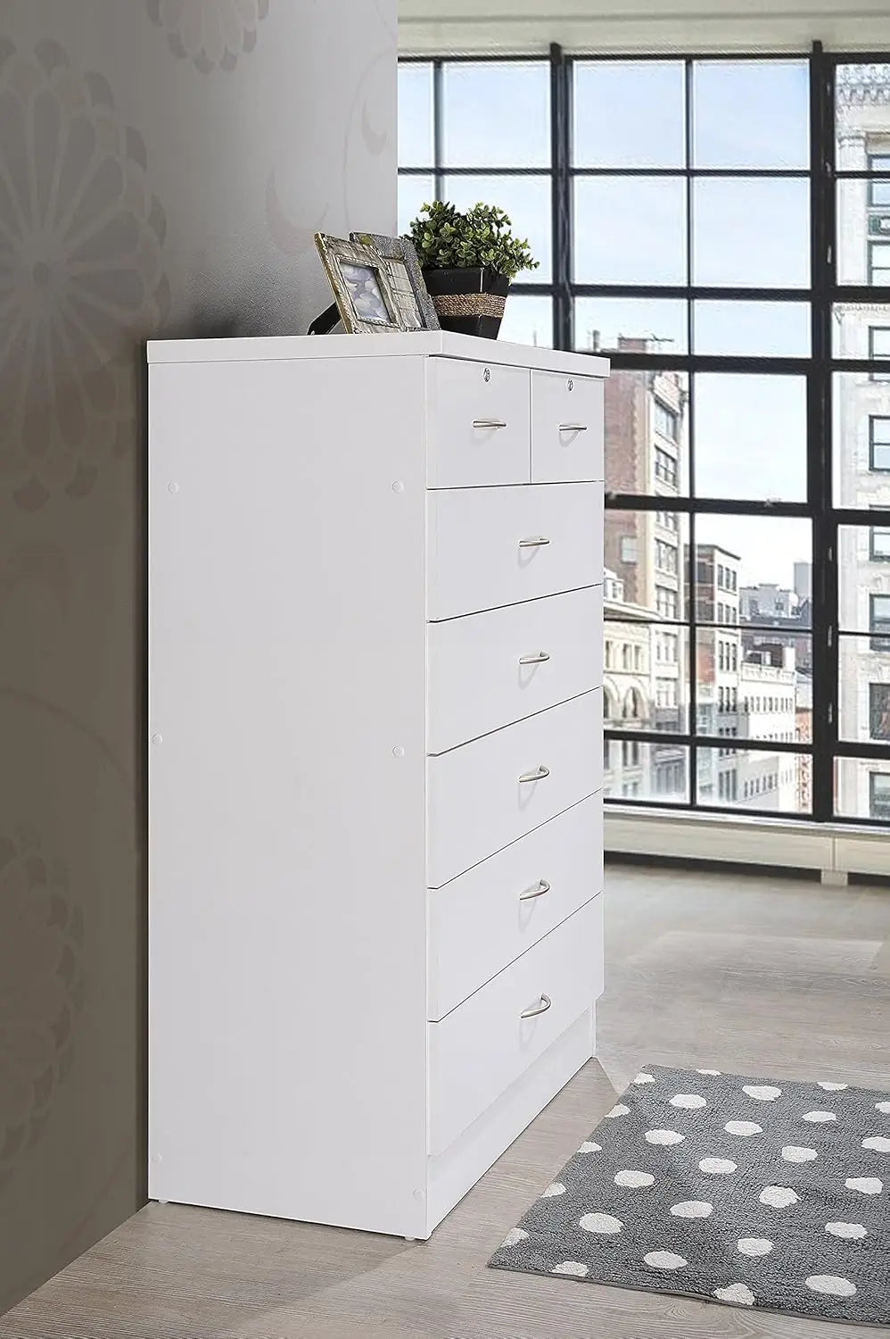 7 Drawer Wood Dresser for Bedroom,31.5inch Wide Chest of Drawers,with 2 Locks on the Top Drawers,Storage Organization Unit,White