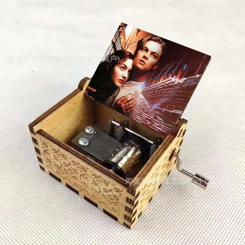 My heart is forever hand-cranked wooden music box, retro UV color printing mini wooden music box gift to my wife