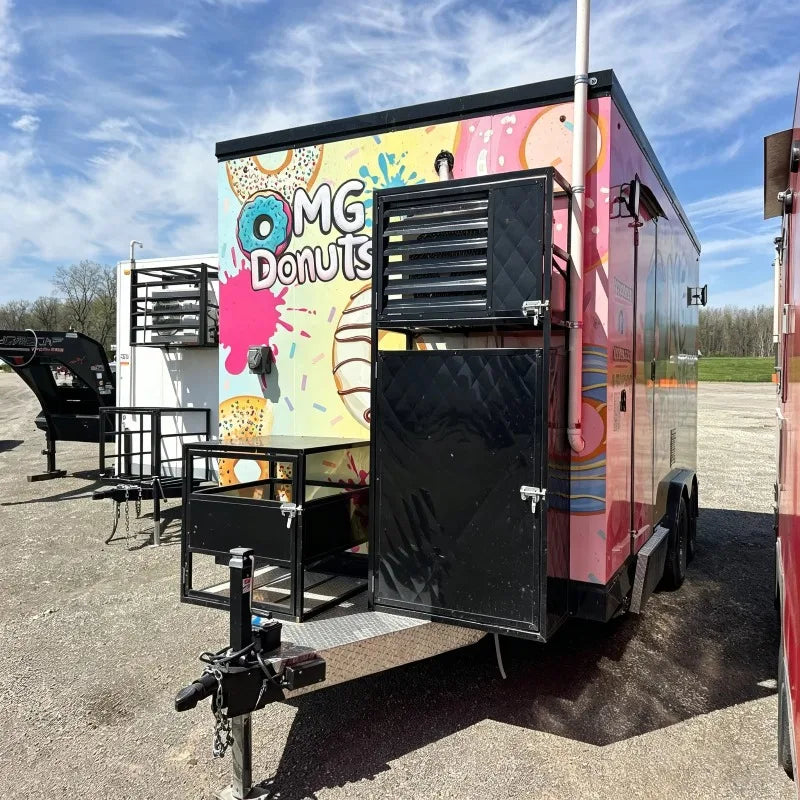 Custom Commercial Mobile Food Cart Trailer with  Kitchen Layout Stainless Steel Food Truck for Street Vending and Event Catering