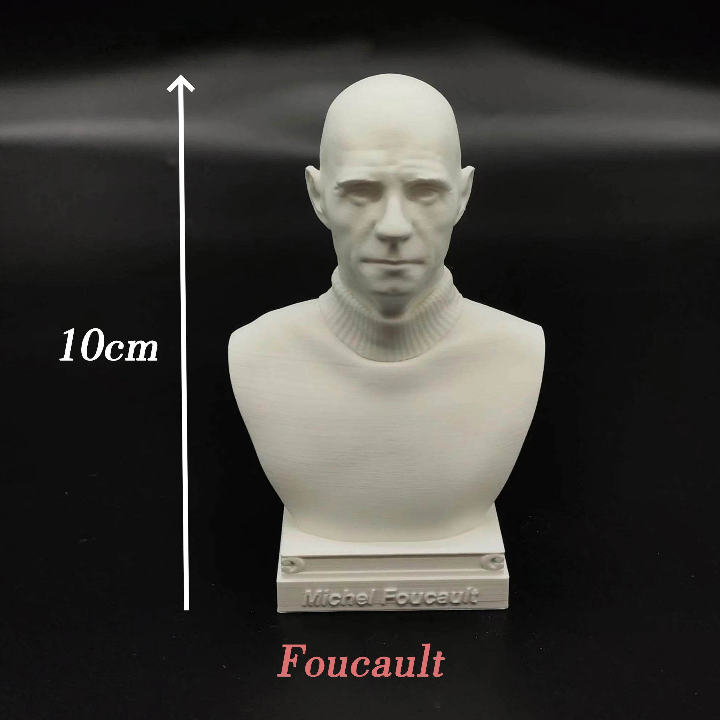 French writer philosopher ornaments Descartes, Montesquieu, Foucault, Voltaire and Rousseau imitation plaster statues  souvenirs