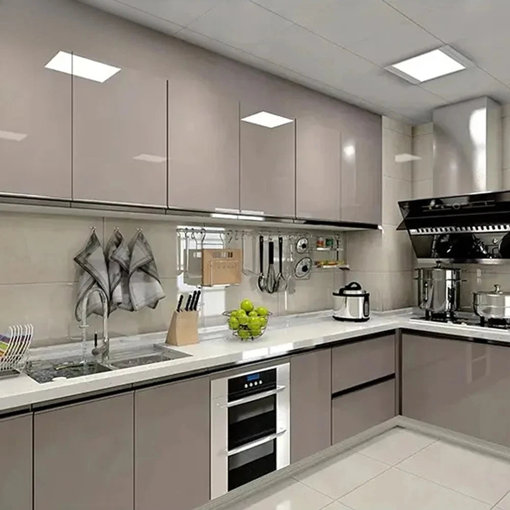 Design Automatic Modern Kitchen Cabinets Kitchen Cupboard with Soft Closing Handle Drawers Modern Cabinet Make in China