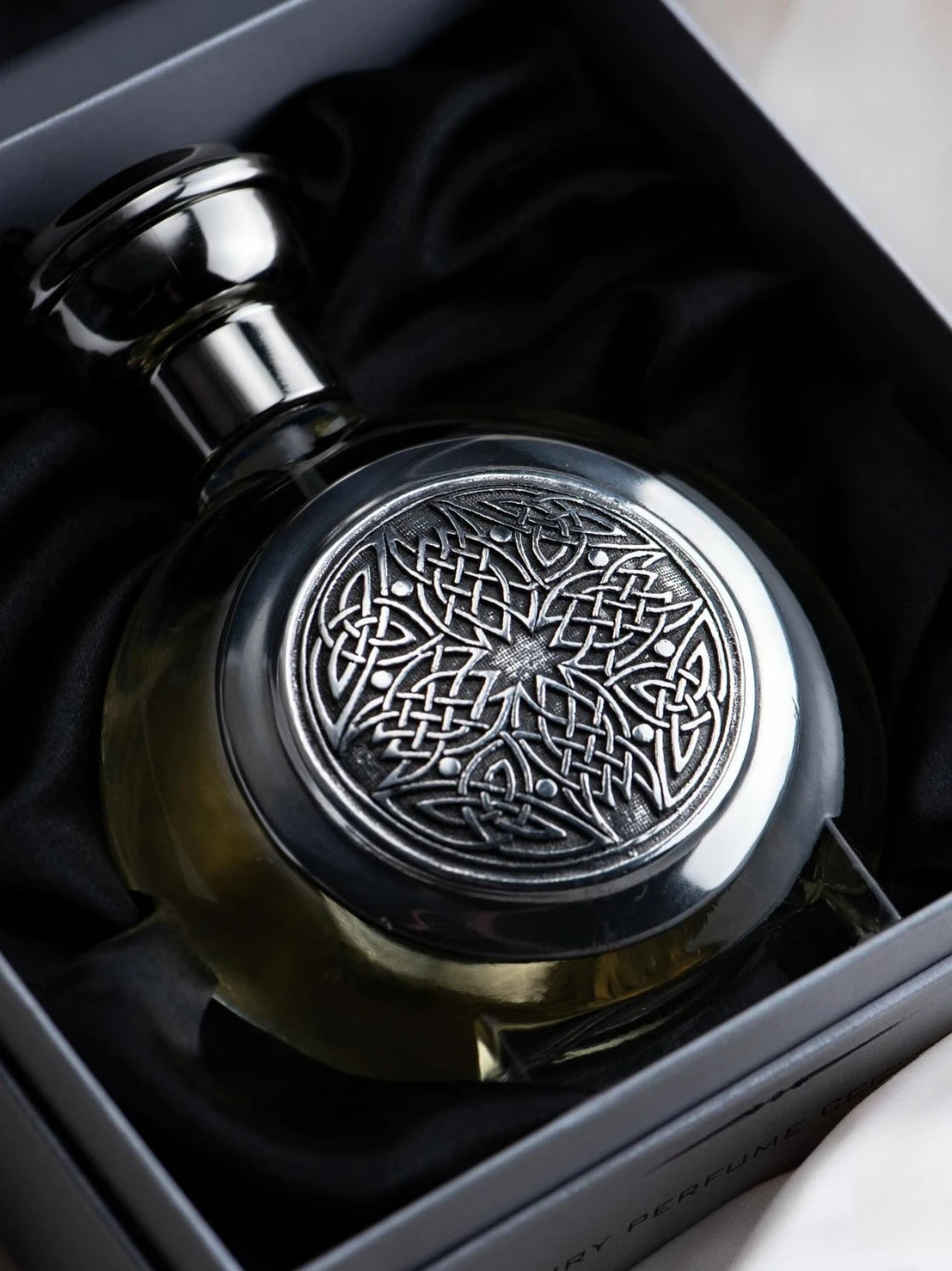 Romantic Perfume Best-Selling Sandalwood Flower Oud Temptation Scent Perfume Men Woody Best-Seller Cologne For Men