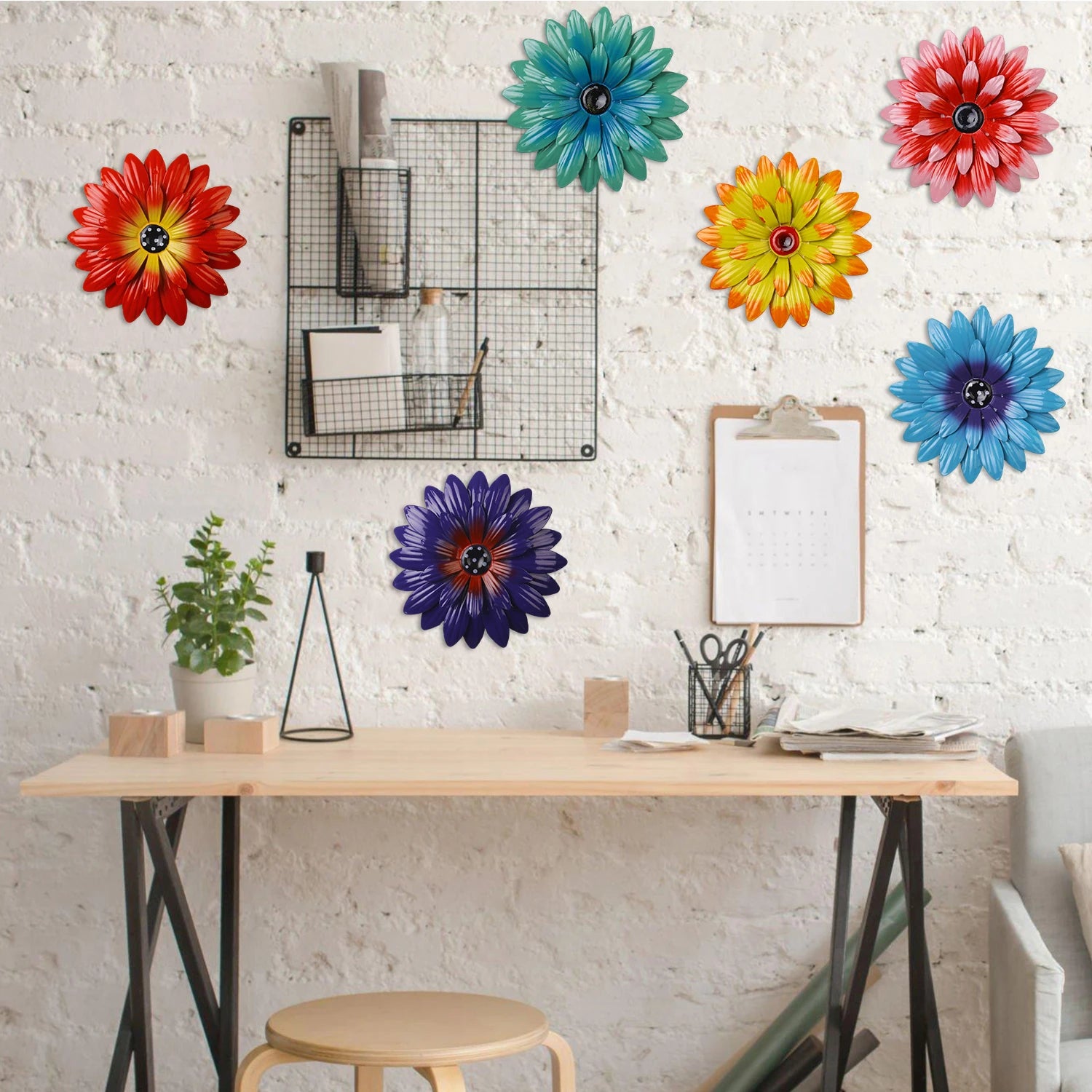 1pc Metal Iron Sunflower Wall Decor, 8-Inch Colorful Outdoor Garden Decorations, Creative Villa Yard Art Hangings, Festive Holid