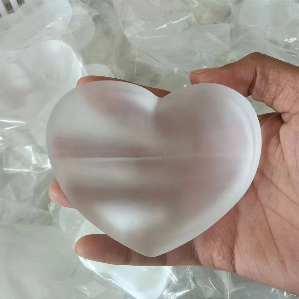 40-140g Natural Selenite Crystal Heart Shape Bowl White Gypsum Coaster Energy Power Minerals Specimen Healing Home Decoration
