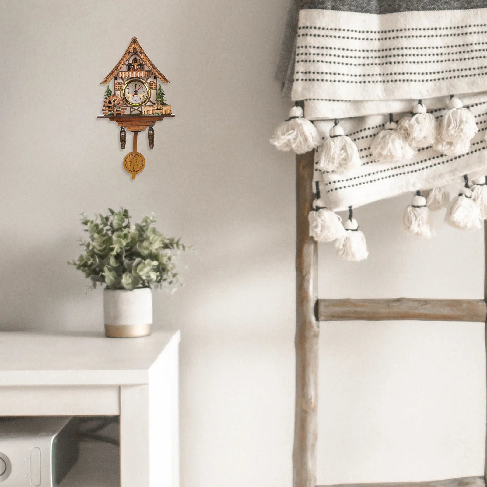 Retro Cuckoo Clock Wall Clock Bedroom Living Room Indoor Clock Traditional cuckoo clock wall clocks Home Decor