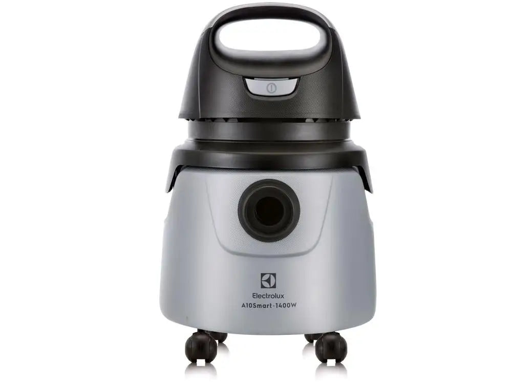 Electrolux 1400W - 220V Vacuum Cleaner and Water