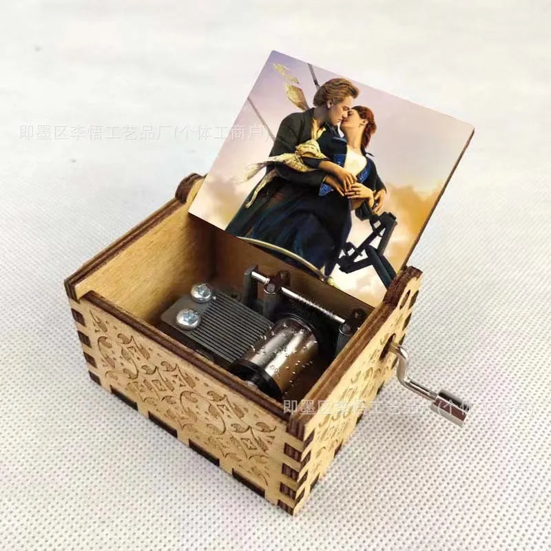 My heart is forever hand-cranked wooden music box, retro UV color printing mini wooden music box gift to my wife