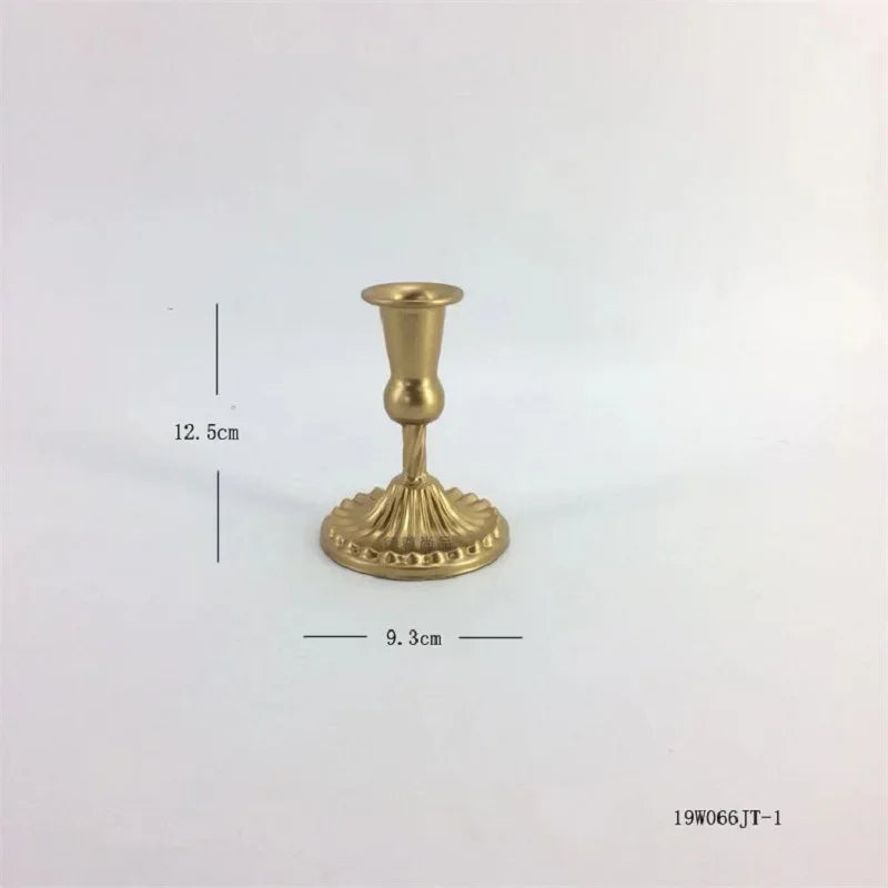 Single Headed Metal Candlestick Romantic Wedding Decorations Iron Art Candle Holders Living Room Candlelight Dinner Decoration