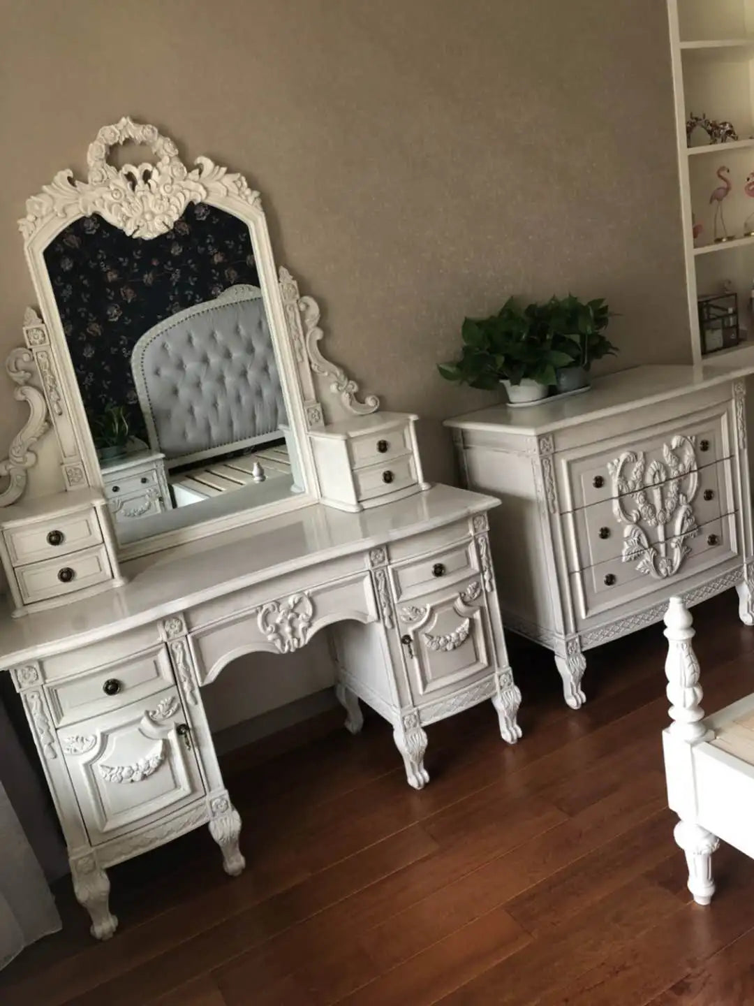 European and American French solid wood carving flower dresser, American dressing table, Mediterranean bedroom solid wood furnit
