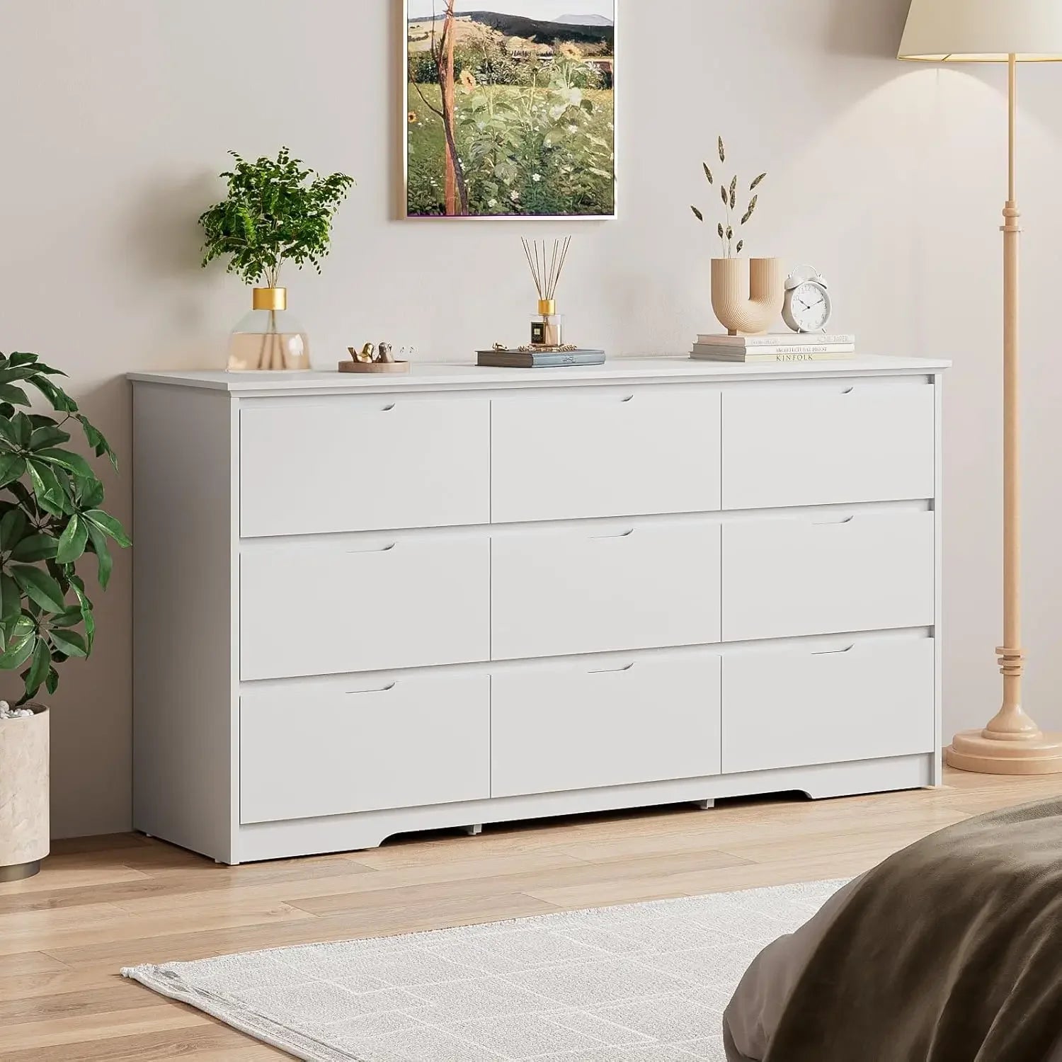 9 Drawer White Dresser for Bedroom with Deep Drawers, Large Dressers & Chest of Drawers Handle Free
