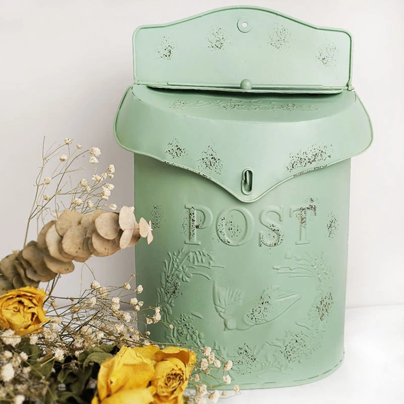 1Pc Vintage Courtyard Outdoor Mailbox Decoration Crafts, Garden Suggestion Mailboxes Handmade Hanging Post Box Home Ornaments