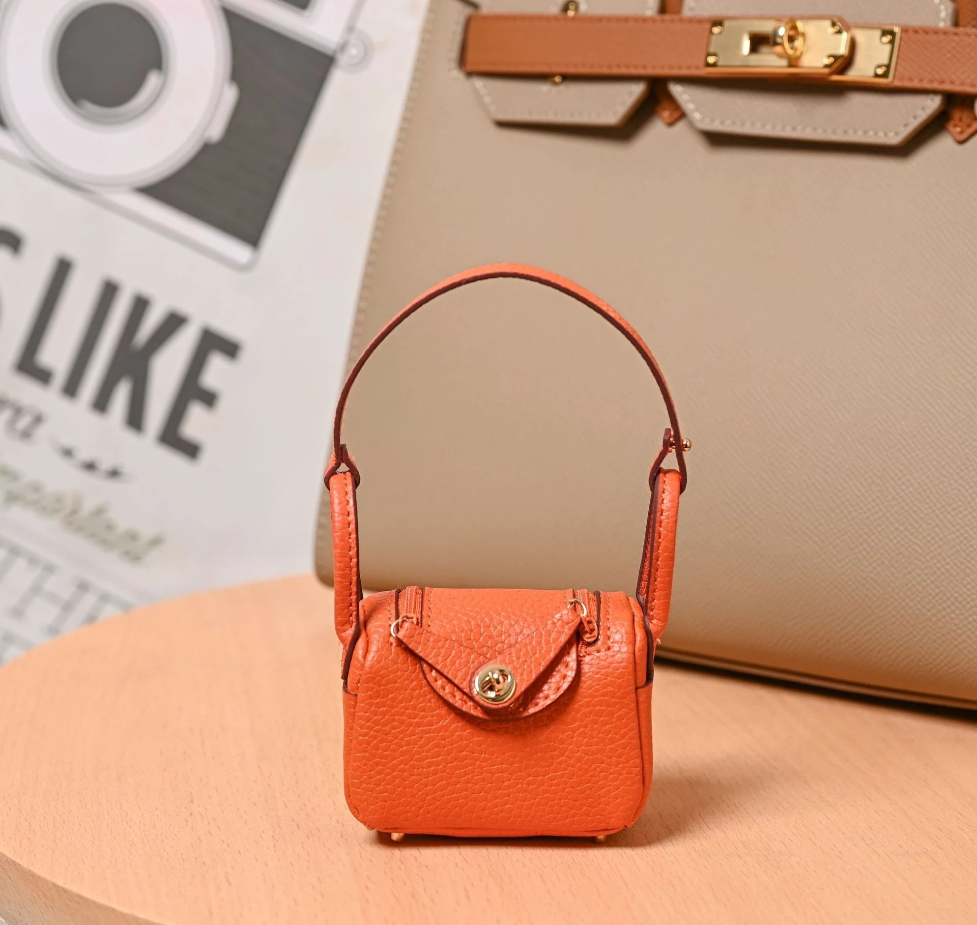 Classic Solid Color Mini Bag Advanced Bluetooth Earphones Storage Bag Change Cart Creative Keychain Decoration Lightweight