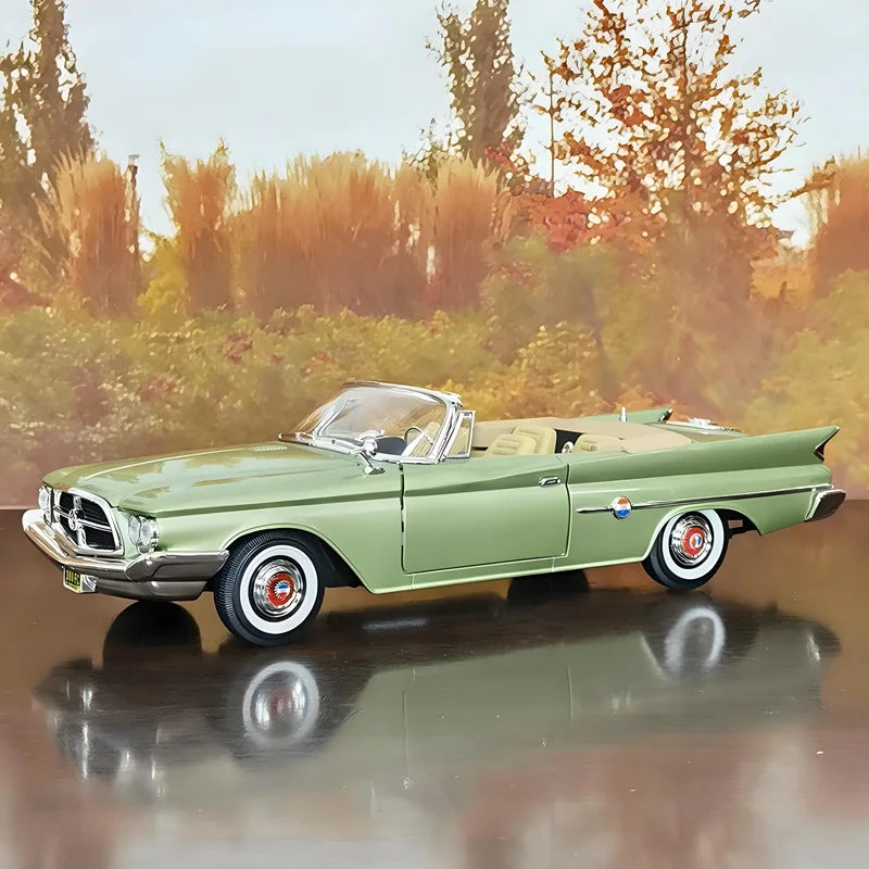 1:18 Chryslers 300FC 1960 Alloy Sports Car Model Diecast Metal Classic Retro Vehicles Car Model Simulation Collection Kids Gifts