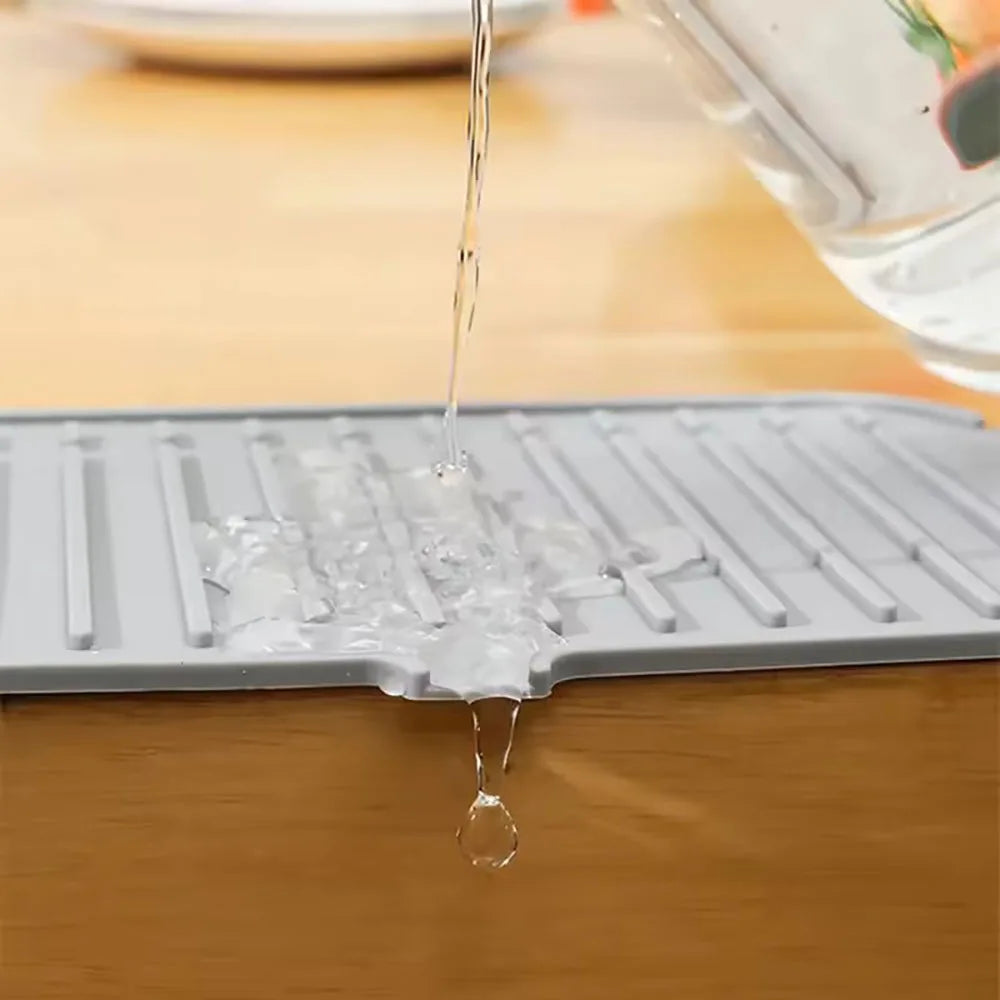 1Pcs Silicone Faucet Mat Water Ripples Kitchen Bathroom Drainage Pad Wash Basin Large Sink Splash Pad Countertop Protector