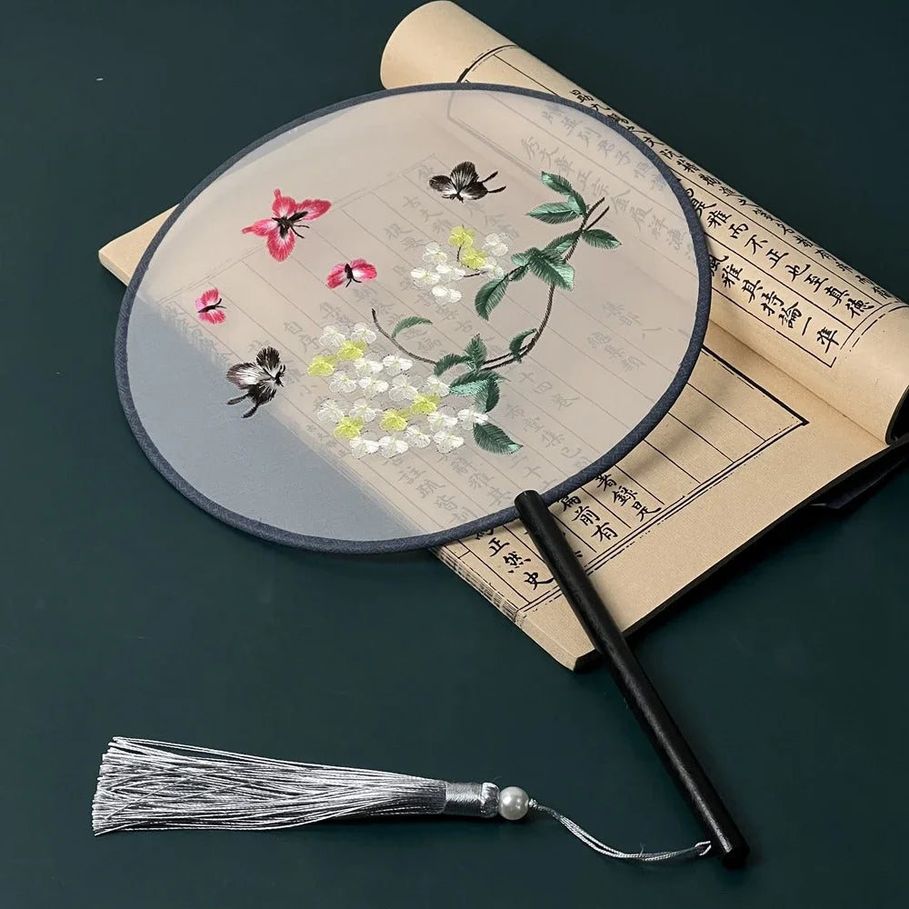 Chinese Ancient Style Round Fan Silk Embroidered Cheongsam Fan Dance Performance Photography Props Vintage Home Decor