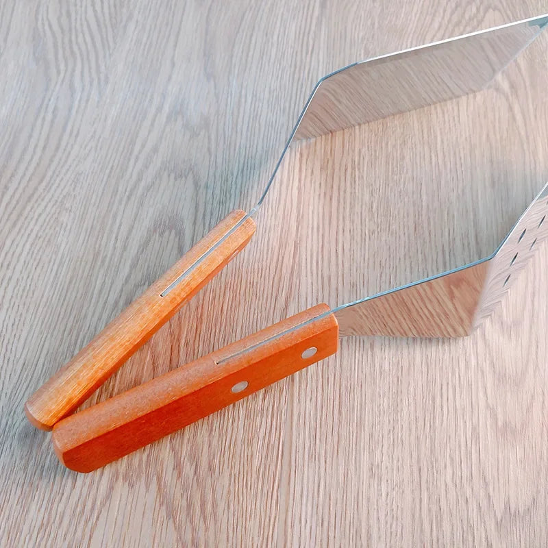 Kitchen Stainless Steel Cooking Spatula With Wooden Handle Pancake Shovel Pot Spatula Frying Fish Shovel Cooking Utensils