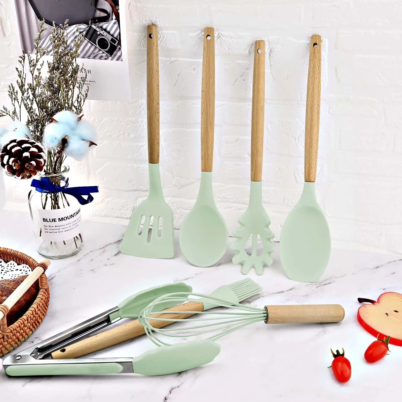 12Pcs Silicone Kitchen Utensils Spatula Shovel Soup Spoon Cooking Tool with Storage Bucket Non-Stick Wood Handle Kitchen Gadgets