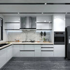 Design Automatic Modern Kitchen Cabinets Kitchen Cupboard with Soft Closing Handle Drawers Modern Cabinet Make in China