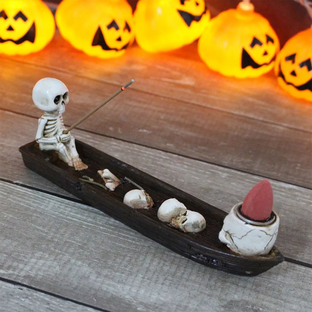 Skull Boat Incense Burner Halloween Decoration Skeleton Incense Holder Tabletop Ornament for Desk Table Cabinet Office Gift