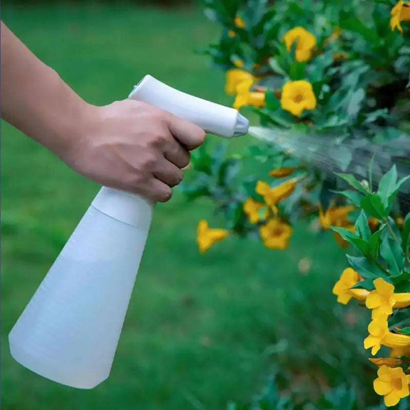 Electric Watering Can 550/900Ml Portable Usb Type-C Rechargeable Spray Bottle Gardening/cleaning/adjustable Sprinkler Home Tool