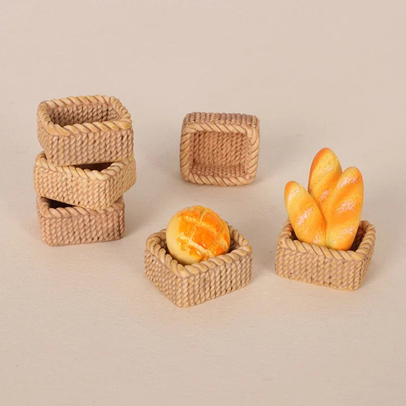 1/12 Decorative Dollhouse Kitchen Simulation Bread Set with Basket