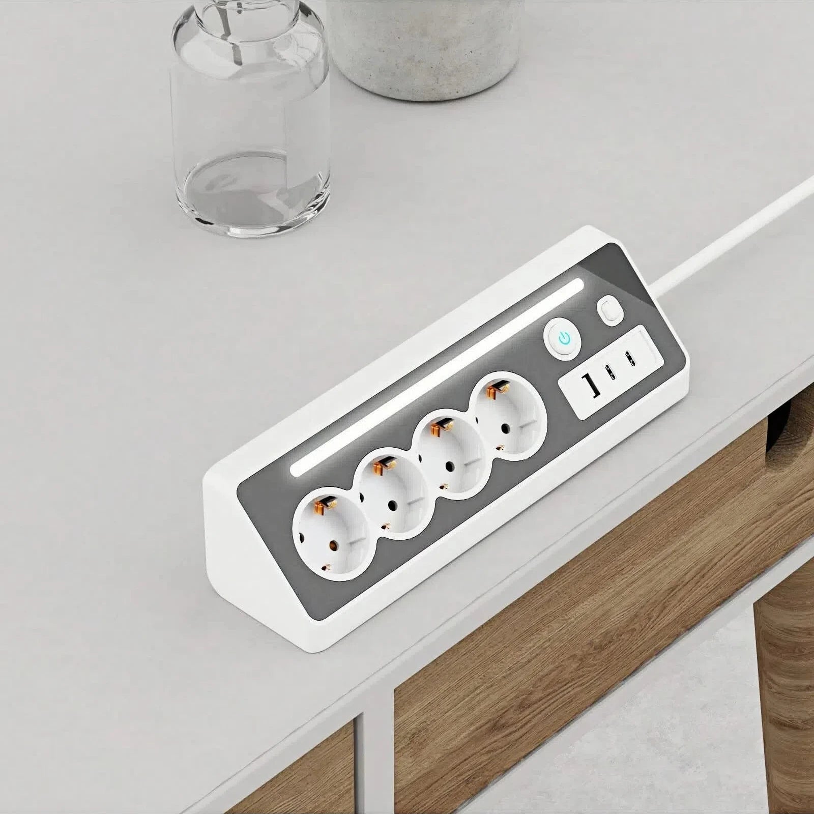 7-in-1 multi-functional socket with night light corner, 2USB+Type-C fast charging port, suitable for both home and kitchen use