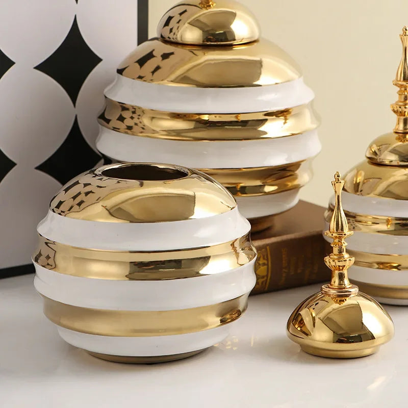 Gold Ceramic Vase Ginger Jar Storage Jar Vintage Porcelain Vase Peaked Lid Storage Tank Flower Vase Dining Table Home Decoration