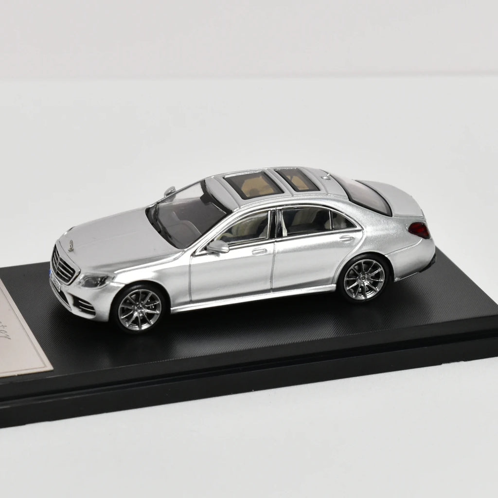 Master 1:64 S450 W222 Diecast Model Car
