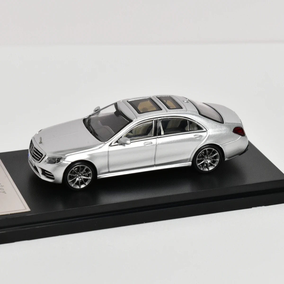 Master 1:64 S450 W222 Diecast Model Car