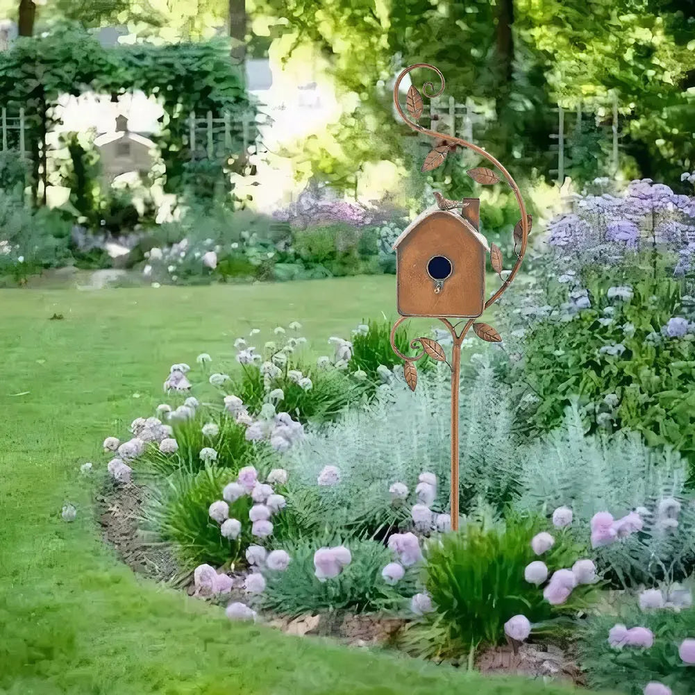 Birdhouse Garden Stakes Garden Outdoor Metal Birdhouse Decoration Metal Birdhouse Stake for Outdoor Garden Yard Decoration