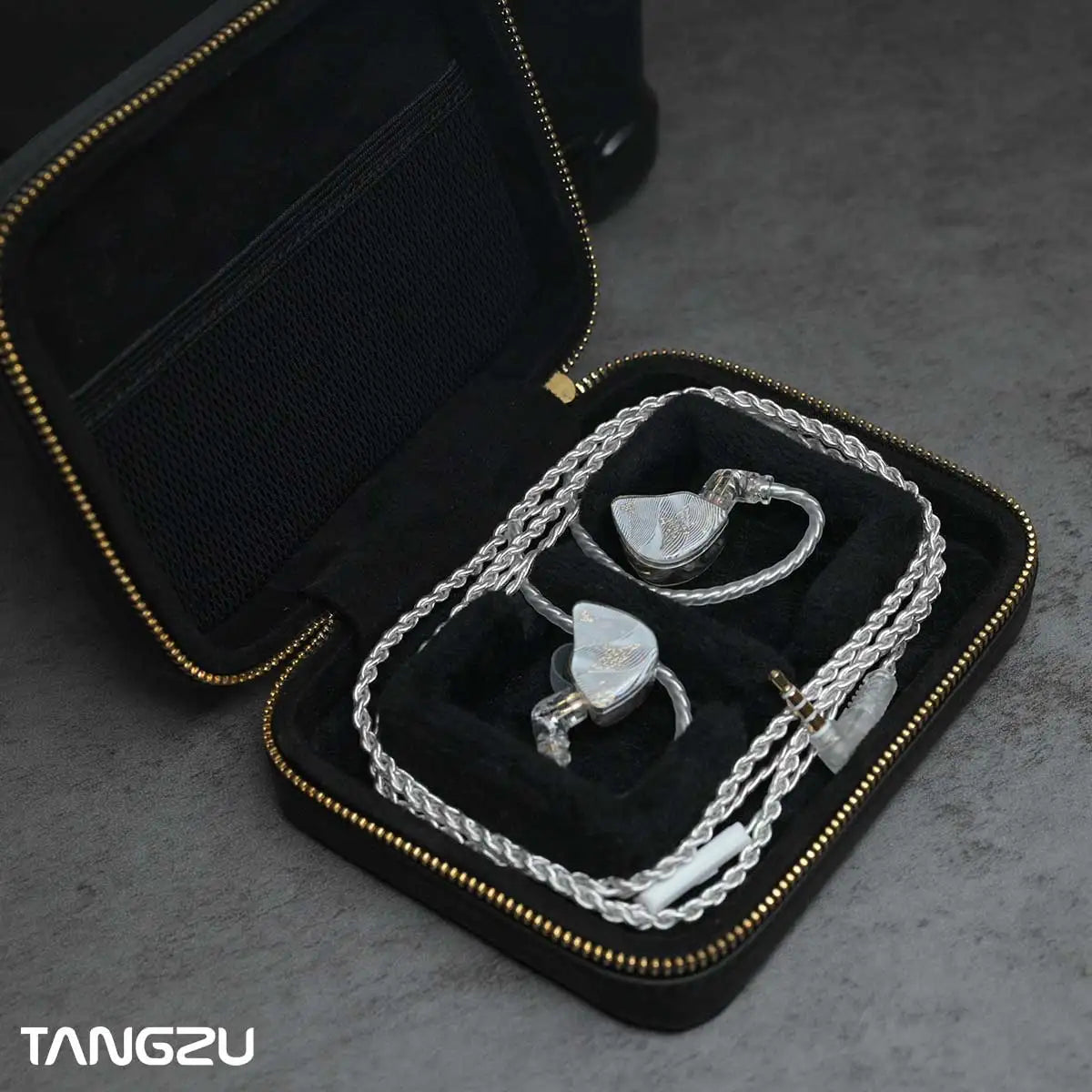 Tangzu earphone split storage box (can accommodate earphones + small tail + earplug cover + adapter)